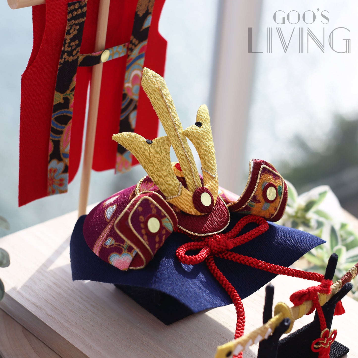 縐紗製 白木台旗幟頭盔