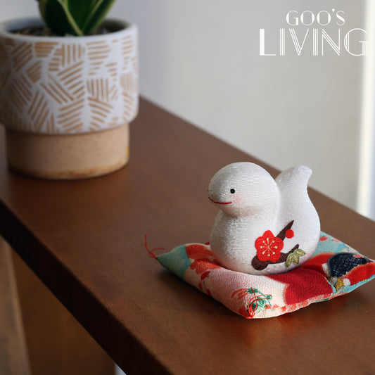 RYUKODO 松竹梅紅墊白蛇